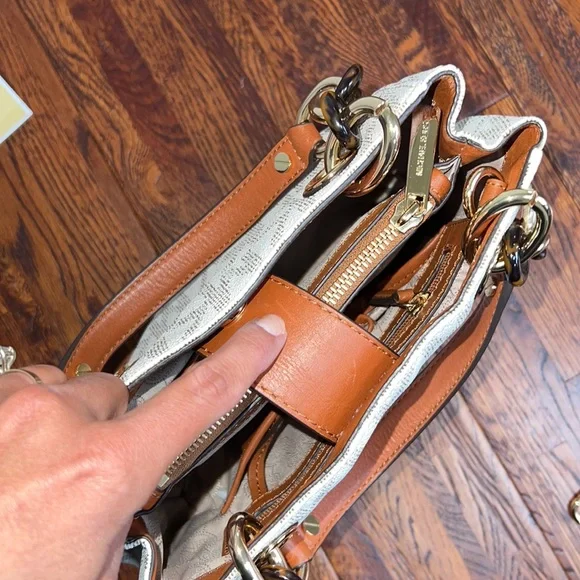 Michael Kors Cynthia Bag (Small) - Picture 11 of 17